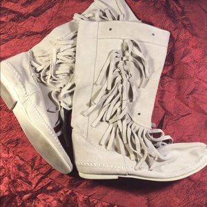 Vintage Minnetonka Moccasins